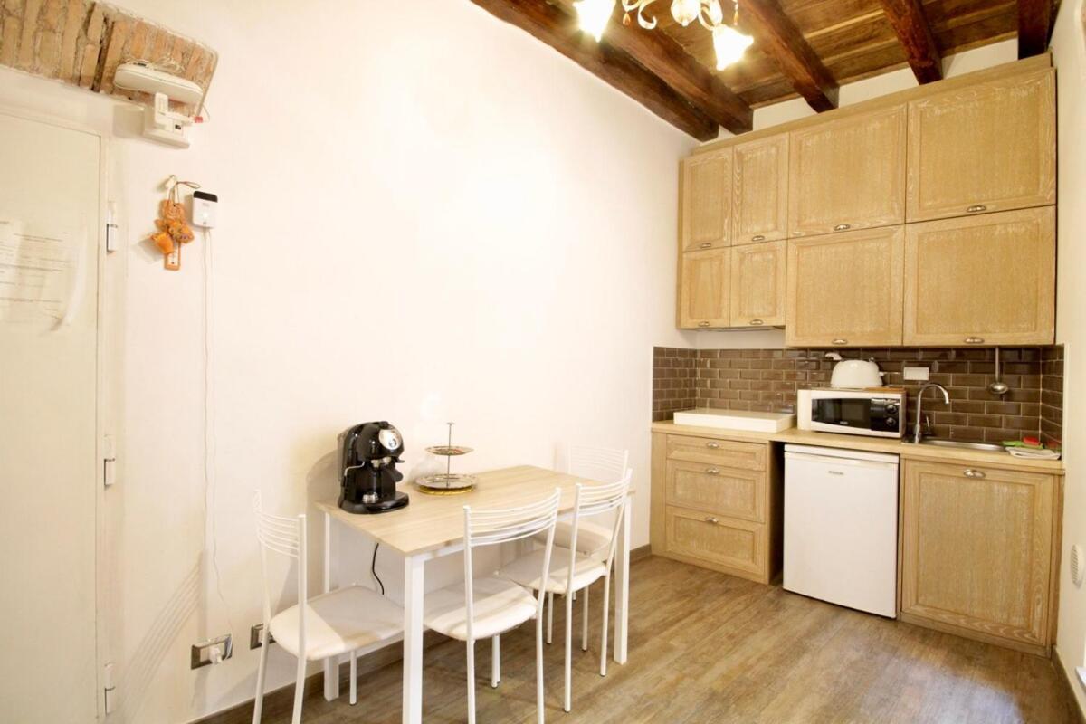 Hc - In The Heart Of Campo De' Fiori Apartment Rome Luaran gambar